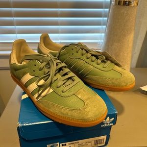 NWT Adidas Sambas Silver Green Women’s 10